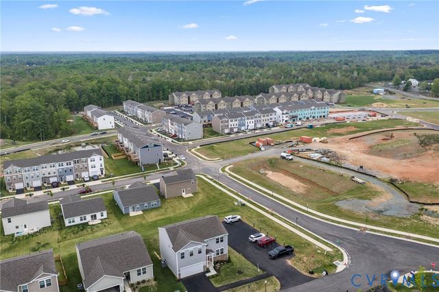 30 Horse Path Dr, Charlottesville, VA 22902