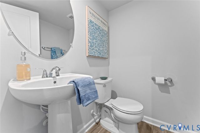 30 Horse Path Dr, Charlottesville, VA 22902