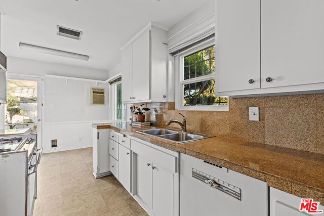 5733 Colfax Avenue, North Hollywood (los Angeles), CA 91601