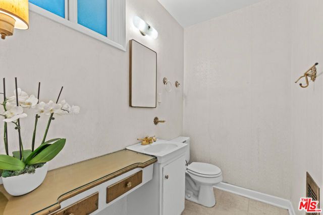 5733 Colfax Avenue, North Hollywood (los Angeles), CA 91601