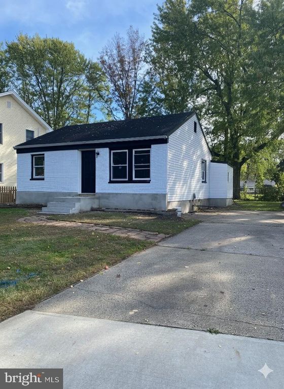 141 LINCOLN AVE, Hightstown, NJ 08520