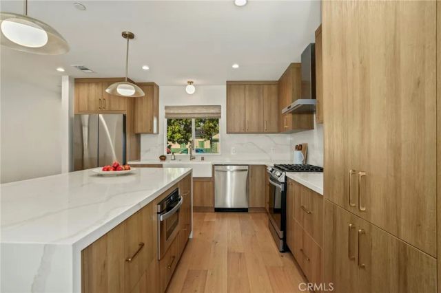 3715 Hillcrest Drive, Los Angeles, CA 90016