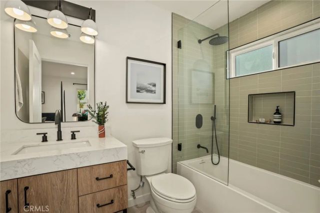3715 Hillcrest Drive, Los Angeles, CA 90016