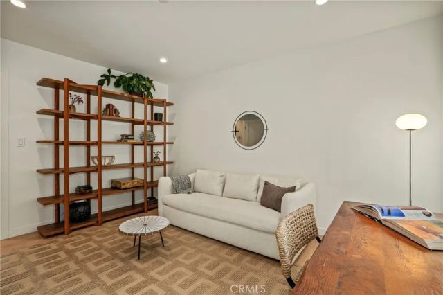 3715 Hillcrest Drive, Los Angeles, CA 90016