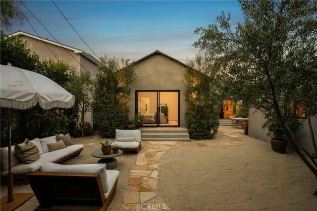 3715 Hillcrest Drive, Los Angeles, CA 90016