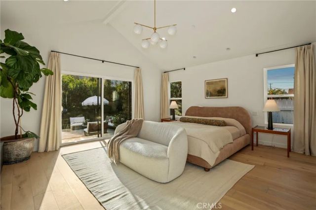 3715 Hillcrest Drive, Los Angeles, CA 90016