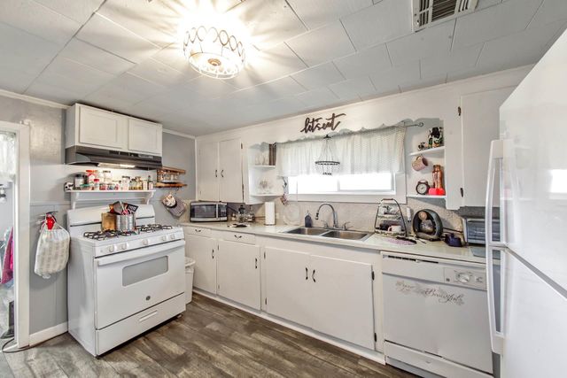 1506 Lee Ave, Houma, LA 70360