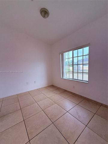 3820 SW 48th Avenue E31, Pembroke Park, FL 33023