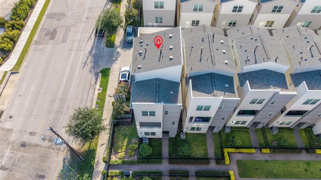 2773 Clinton Drive, Houston, TX 77020