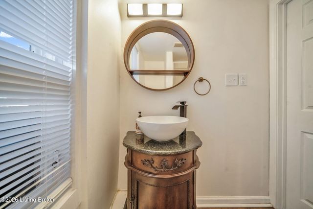 2225 Fort St, Louisville, KY 40217