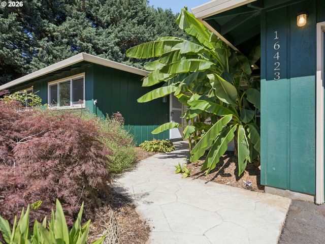 16423 S HENRICI Rd, Oregon City, OR 97045