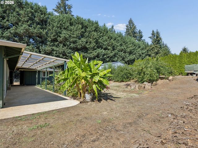 16423 S HENRICI Rd, Oregon City, OR 97045