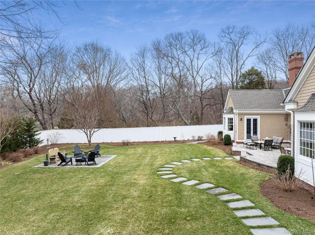 84 Cove Neck Road, Cove Neck, NY 11771