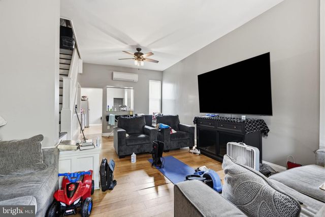 3023 F ST, Philadelphia, PA 19134