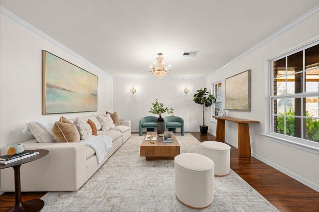 2701 Pinewood TER, Austin, TX 78757
