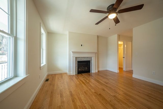 315 Mill St, Haverhill, MA 01830