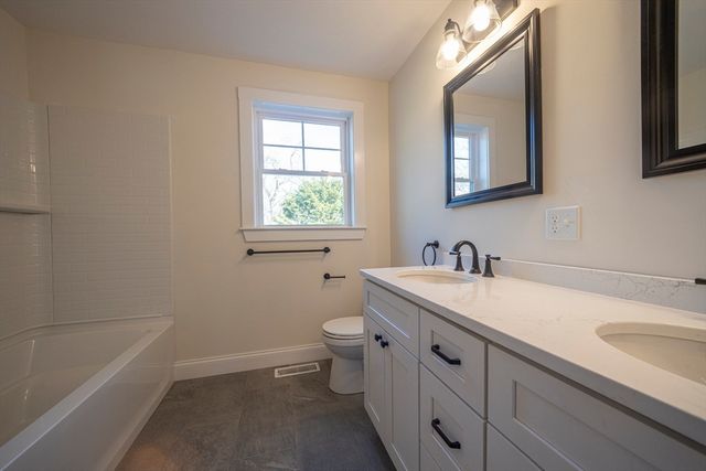 315 Mill St, Haverhill, MA 01830