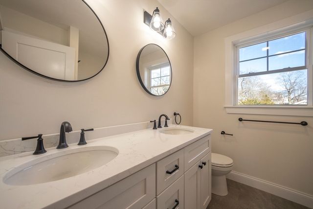 315 Mill St, Haverhill, MA 01830