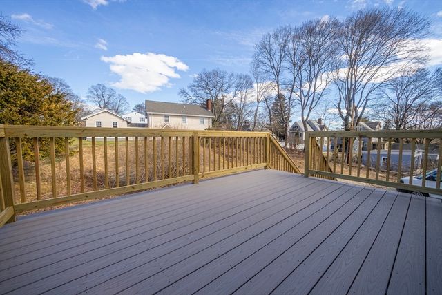 315 Mill St, Haverhill, MA 01830