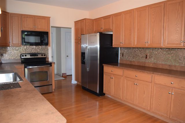 21761 Mary Rose Drive, Macomb Twp, MI 48044