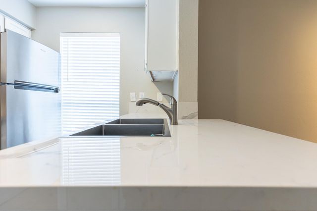 3900 Woodchase Drive 132, Houston, TX 77042