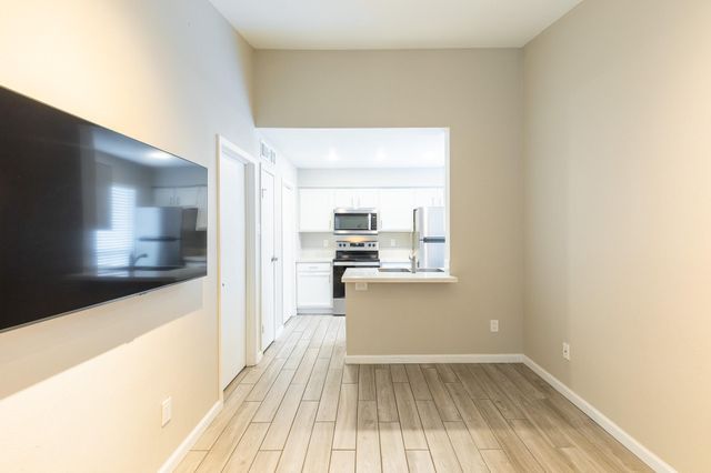 3900 Woodchase Drive 132, Houston, TX 77042