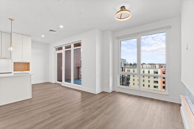 125 Cambrian Way Unit 602, Burlington, VT 05401