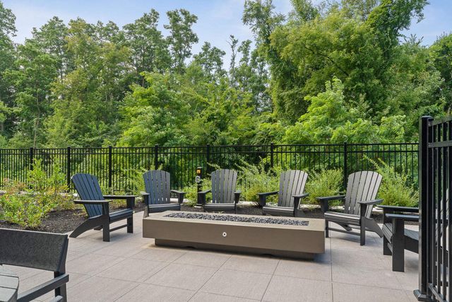 125 Cambrian Way Unit 602, Burlington, VT 05401