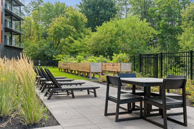 125 Cambrian Way Unit 602, Burlington, VT 05401