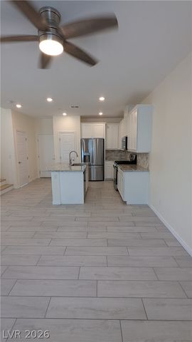 7358 North Decatur Boulevard 4, Las Vegas, NV 89131