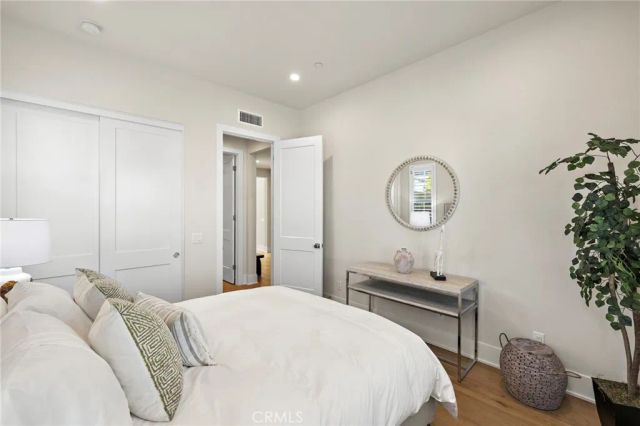 305 Brimwood, Irvine, CA 92618