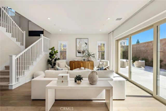 305 Brimwood, Irvine, CA 92618