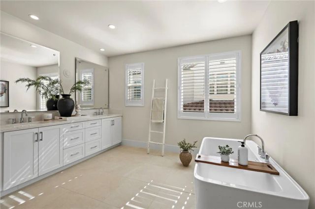 305 Brimwood, Irvine, CA 92618