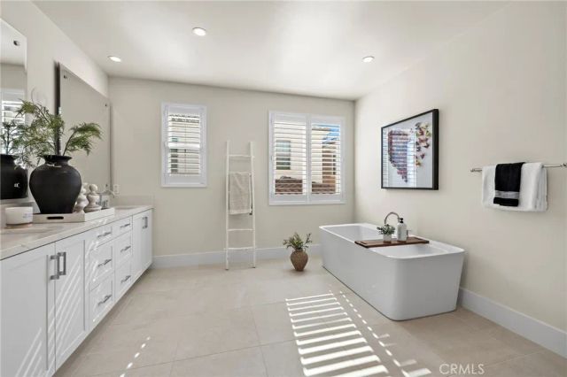 305 Brimwood, Irvine, CA 92618