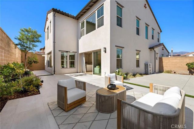 305 Brimwood, Irvine, CA 92618