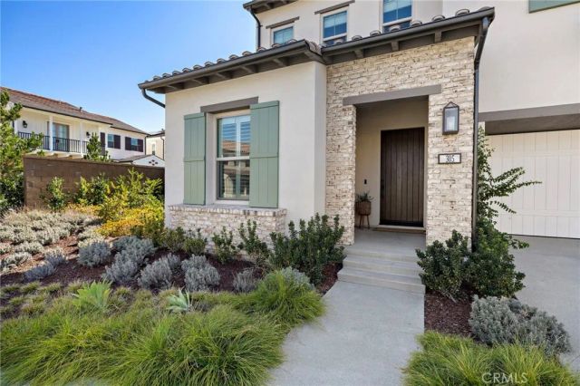 305 Brimwood, Irvine, CA 92618