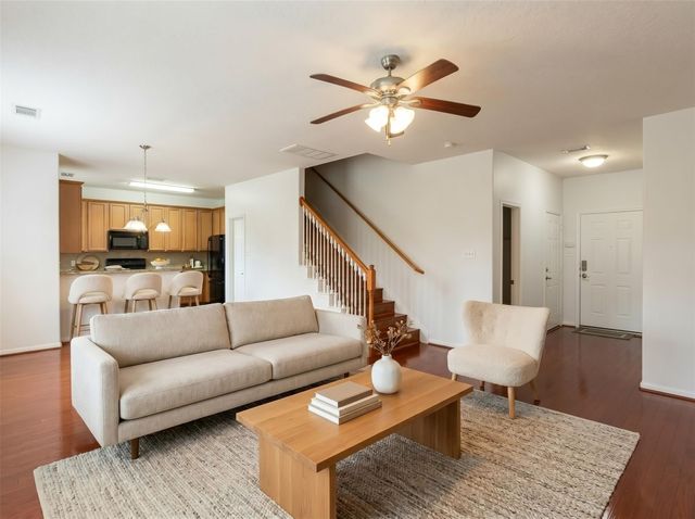 1424 W 24th Street, Houston, TX 77008