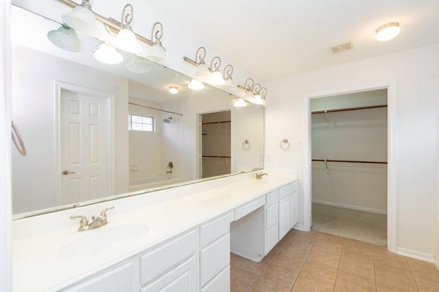 1424 W 24th Street, Houston, TX 77008