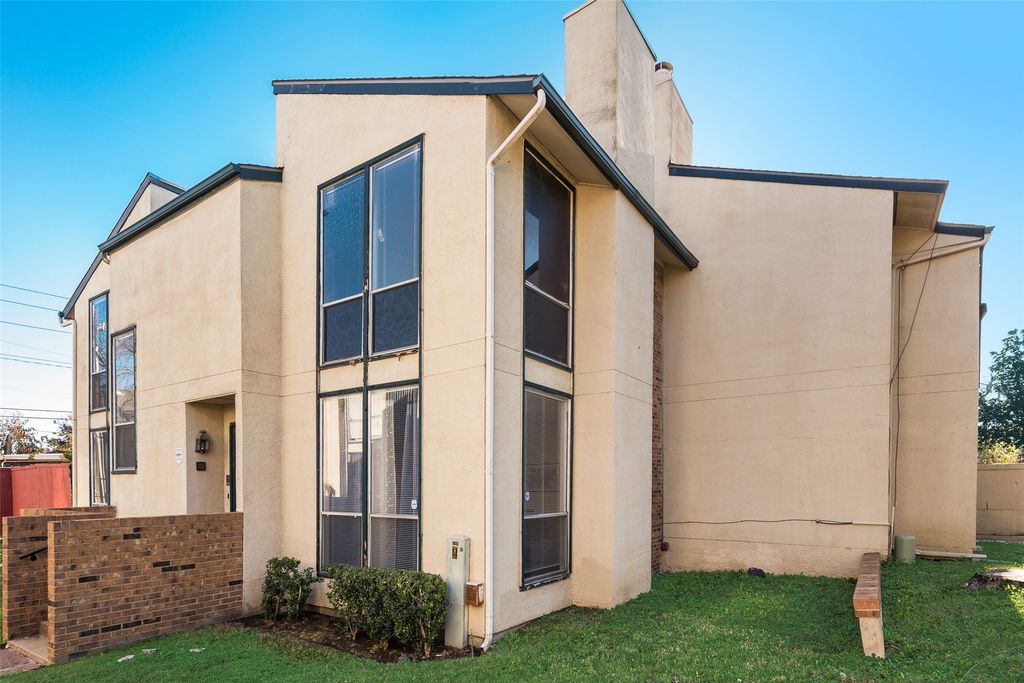 7135 Fair Oaks Avenue 21, Dallas, TX 75231