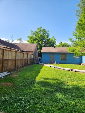 1716 Roxella Street, Houston, TX 77093