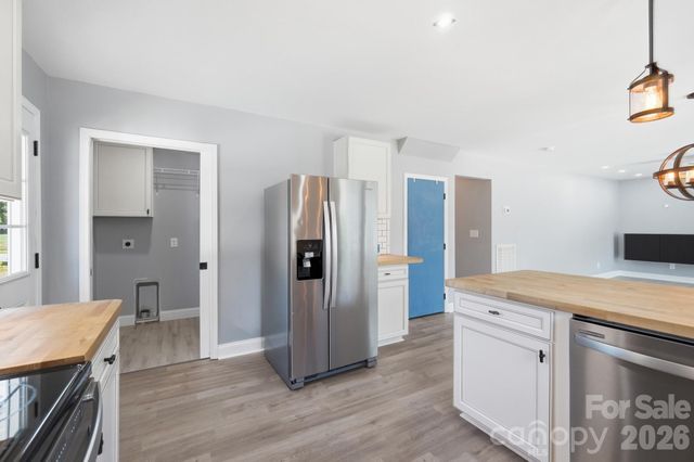 1001 Noles Drive, Mount Holly, NC 28120