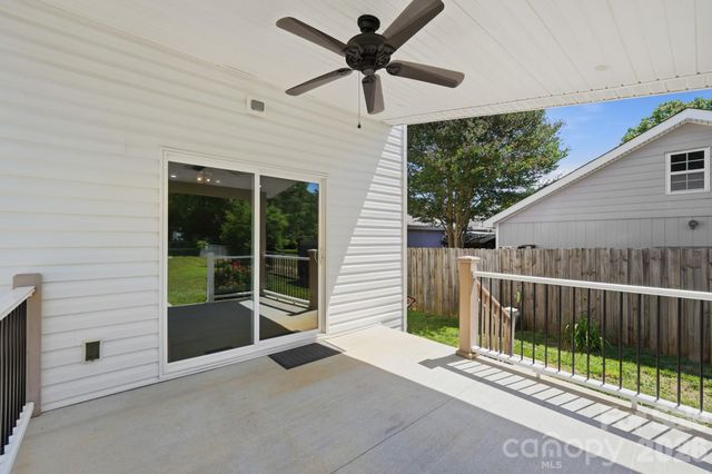 1001 Noles Drive, Mount Holly, NC 28120