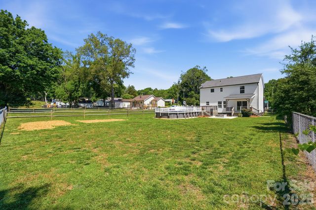 1001 Noles Drive, Mount Holly, NC 28120