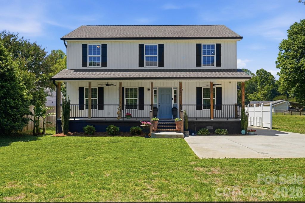 1001 Noles Drive, Mount Holly, NC 28120