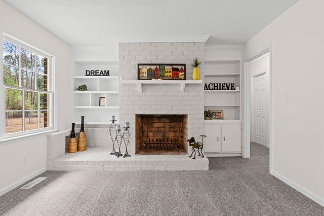 83 Pond St., Georgetown, SC 29440