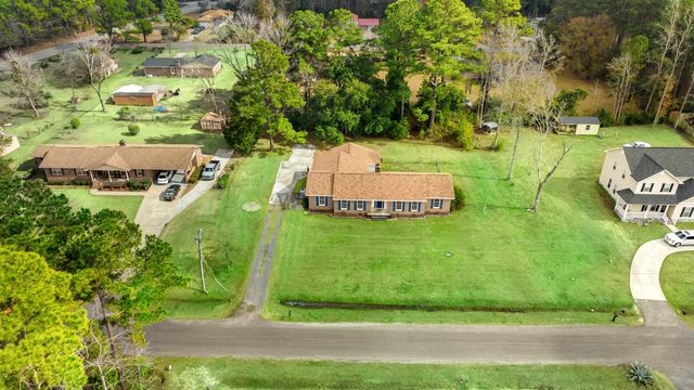 83 Pond St., Georgetown, SC 29440