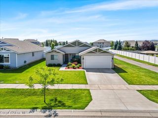 4424 W Magrath Dr, Coeur D'alene, ID 83815