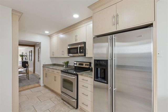6325 N Villa Avenue 108, Oklahoma City, OK 73112