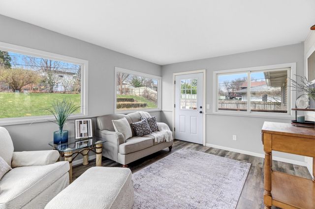 36 13th Avenue SW, New Brighton, MN 55112