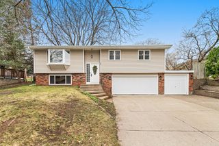 36 13th Avenue SW, New Brighton, MN 55112